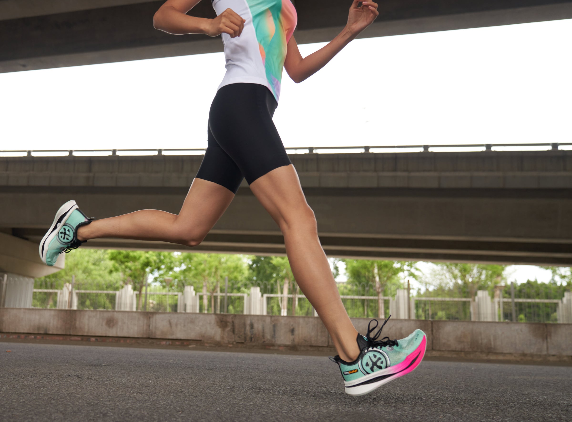 full-length carbon plate running shoes | BMAI Direct